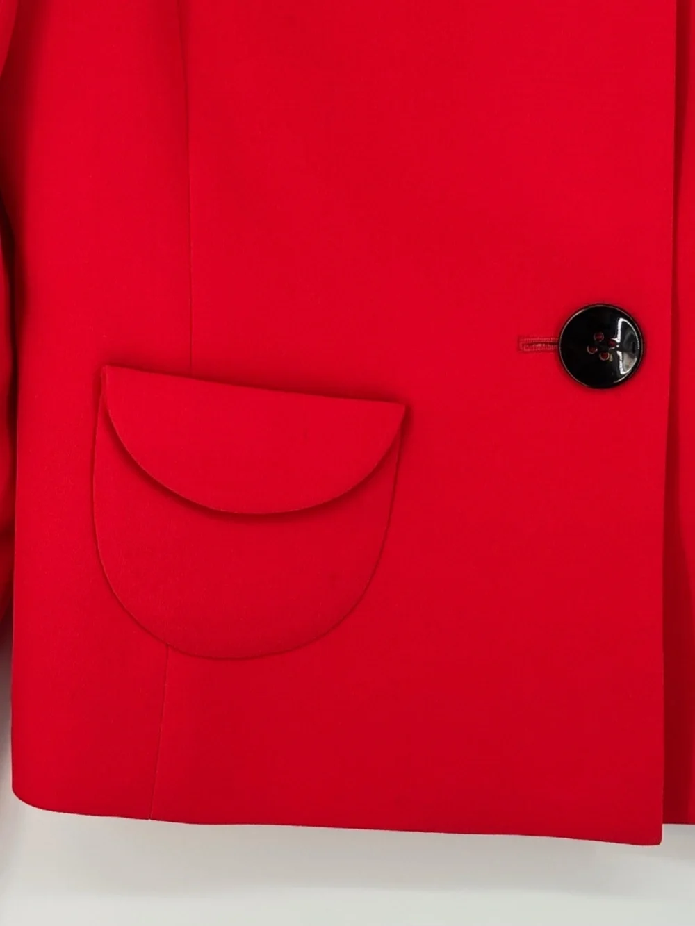 Kasper Womens PETITE 10P Blazer Jacket Tomato Red Big Black Buttons 3/4 Sleeves